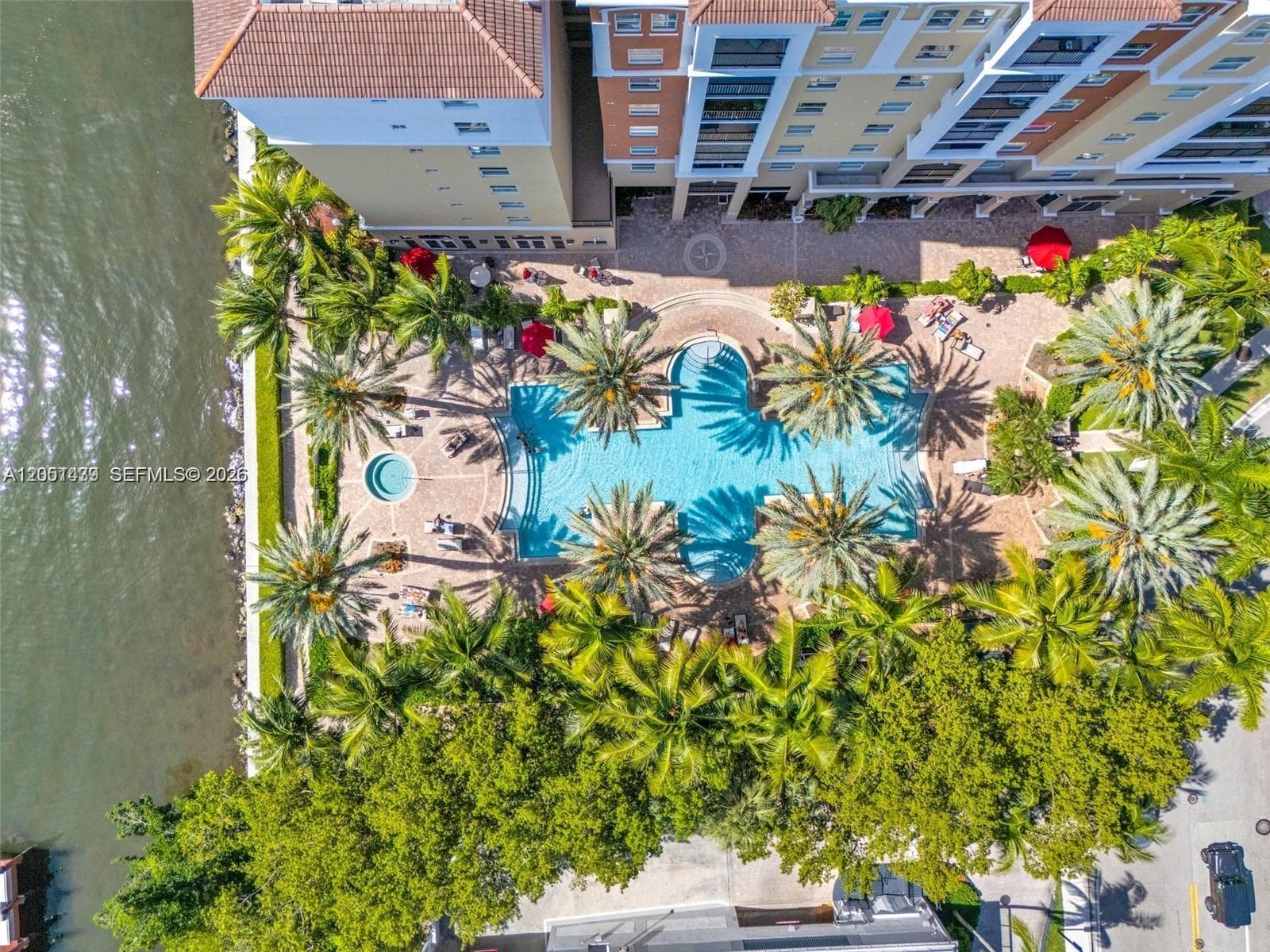Porto Bellagio · #2814 in Sunny Isles Beach - Photo 35