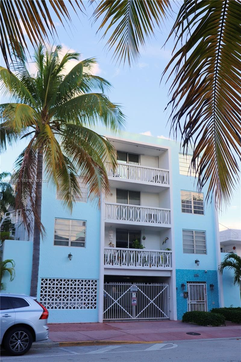 COLLINS VIEW CONDO · #203 in Miami Beach - Photo 1