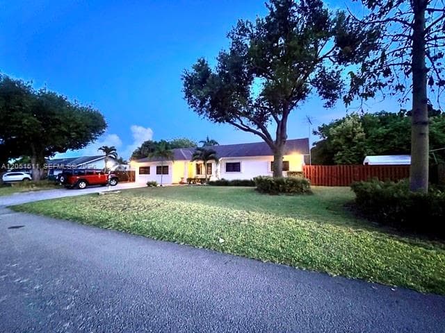 16330 SW 282nd St photo 15