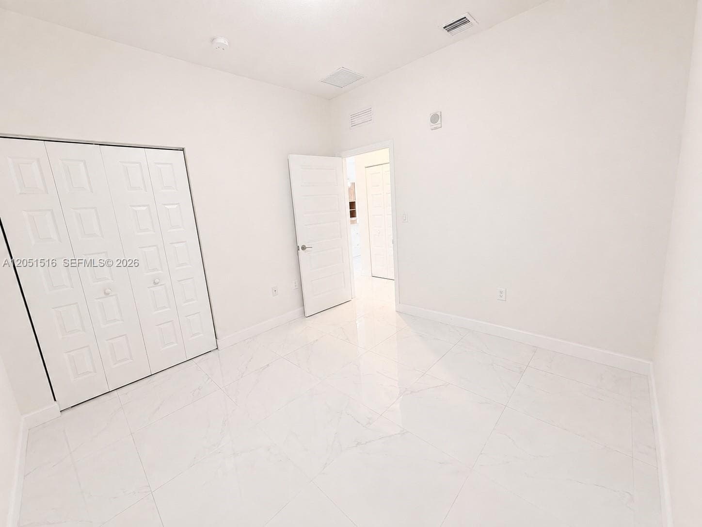 Secondary bedroom