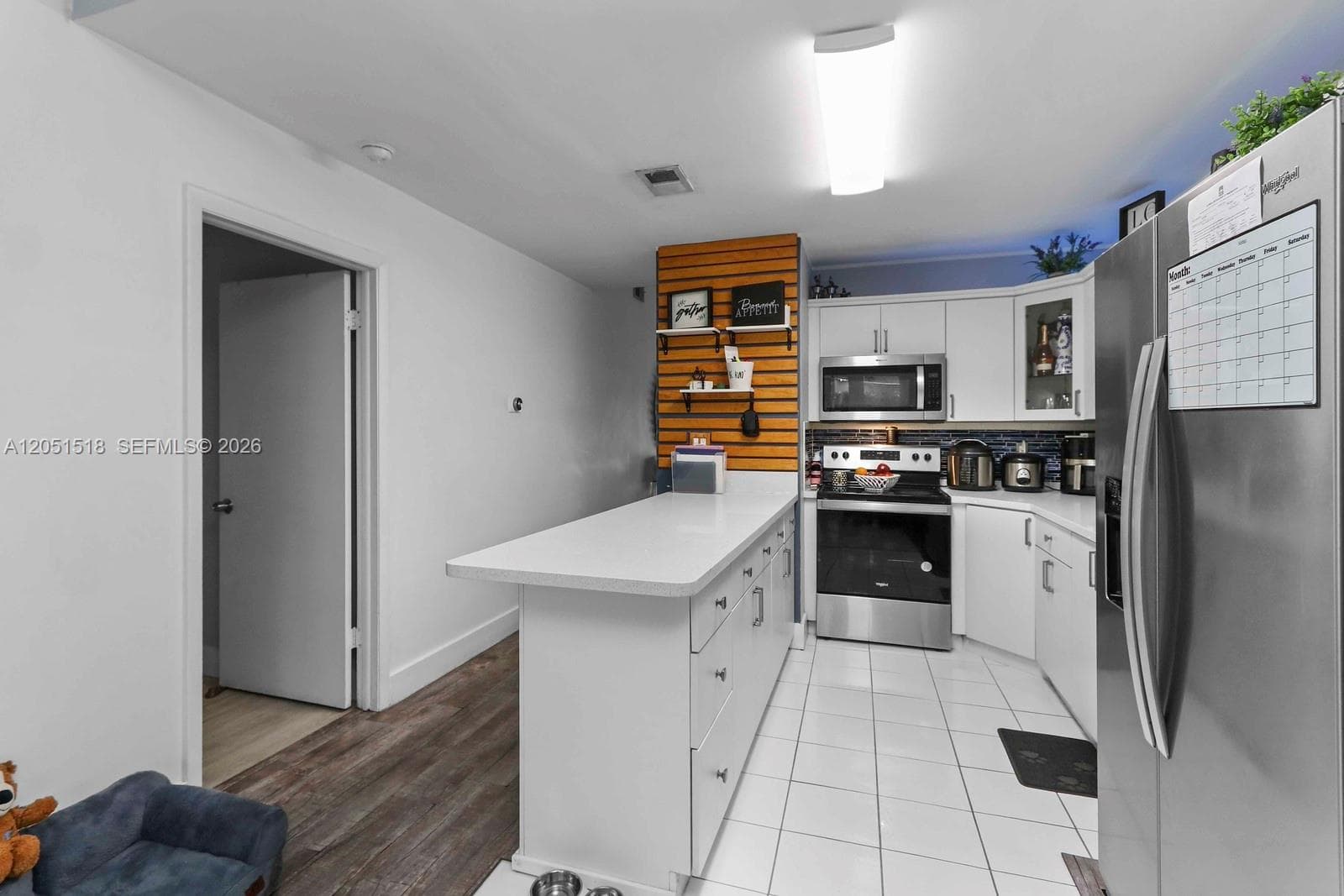 2884 W 75th St photo 13