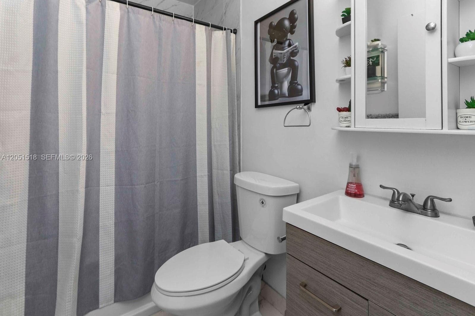 2884 W 75th St photo 10
