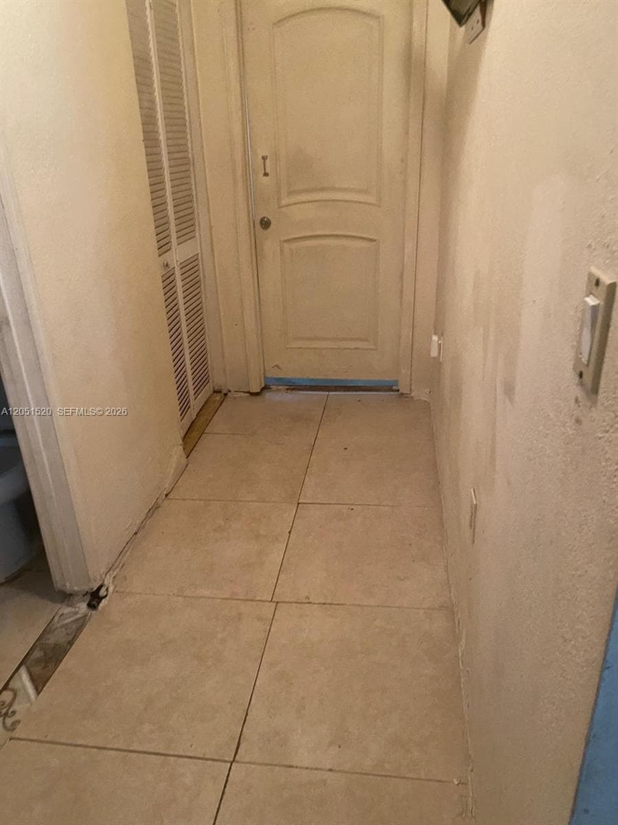 218 SW 10th Ave photo 7