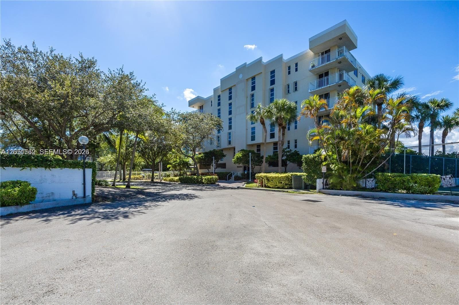 Vista on The Bay · #502 in North Miami Beach - Photo 26