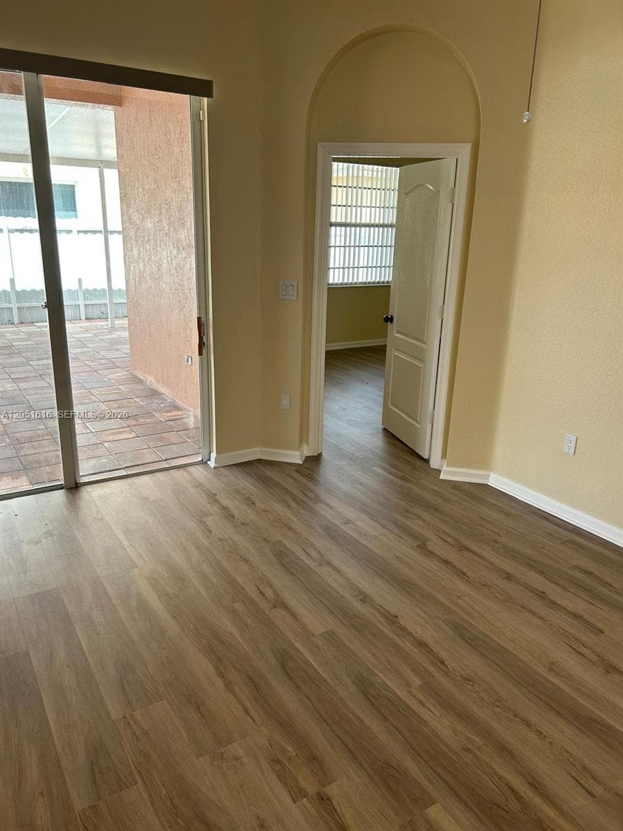 2210 NE 37th Rd #0 photo 11
