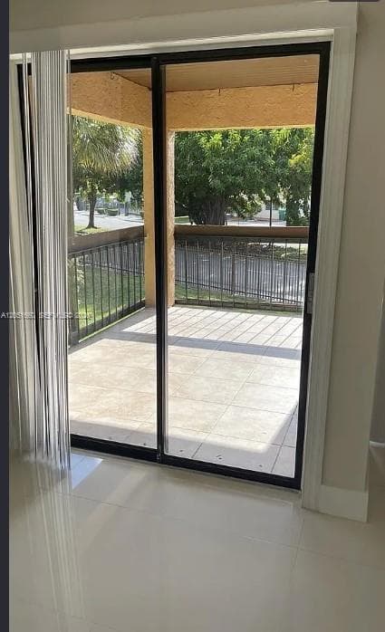 LYNBROOK COURT CONDO PH I · #212 in Miami - Photo 3