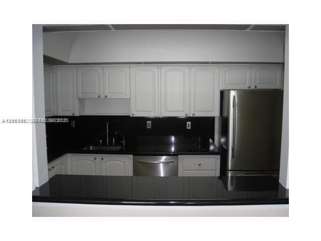 Ocean View · #404 in Sunny Isles Beach - Photo 4