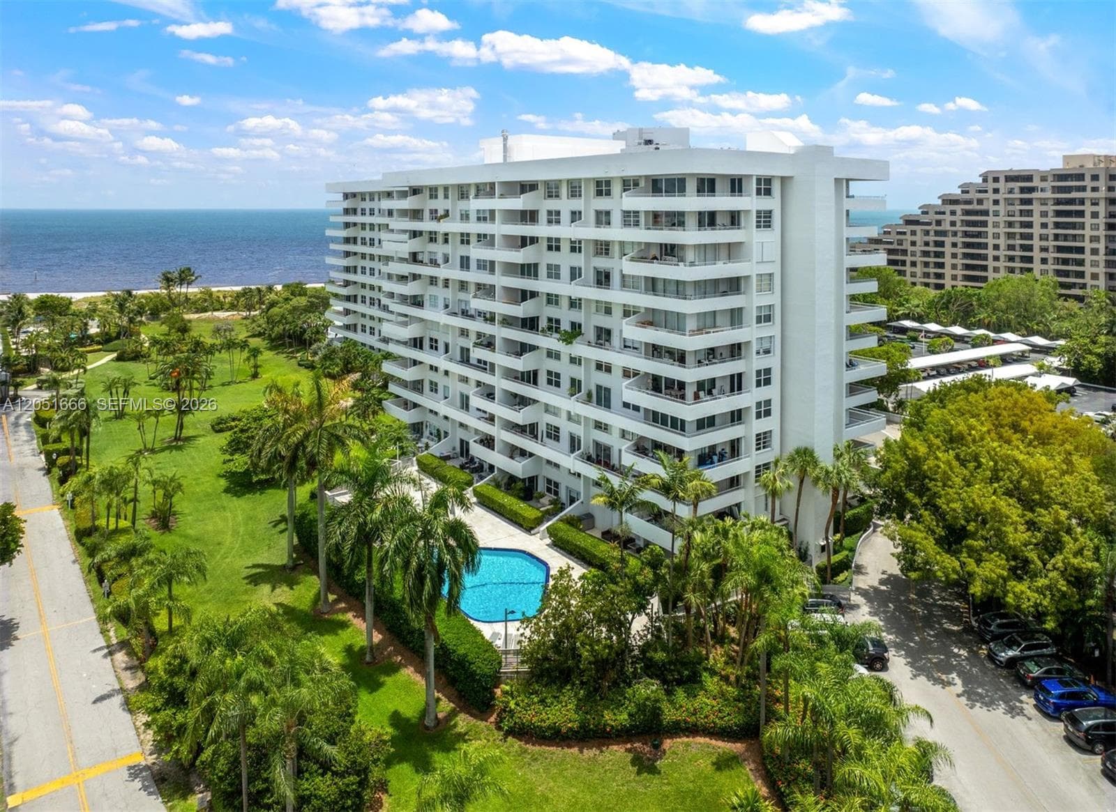Commodore Club South · #801 in Key Biscayne - Photo 30