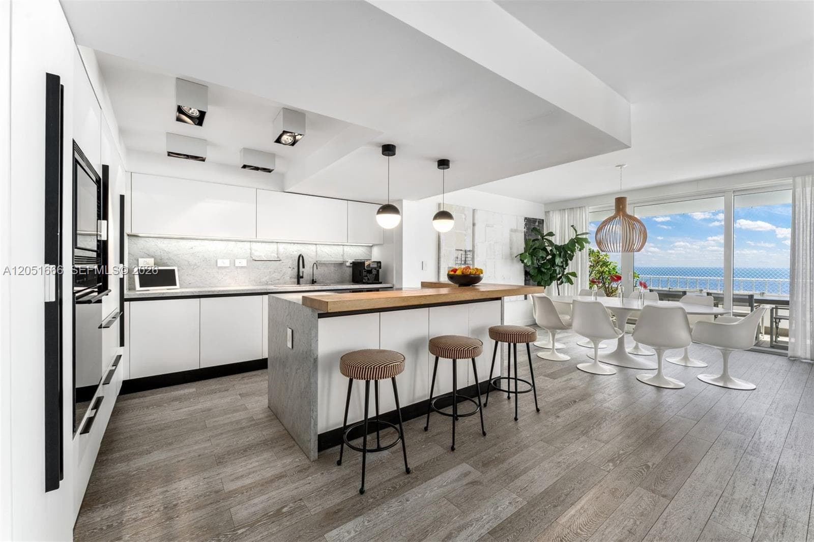 Commodore Club South · #801 in Key Biscayne - Photo 8