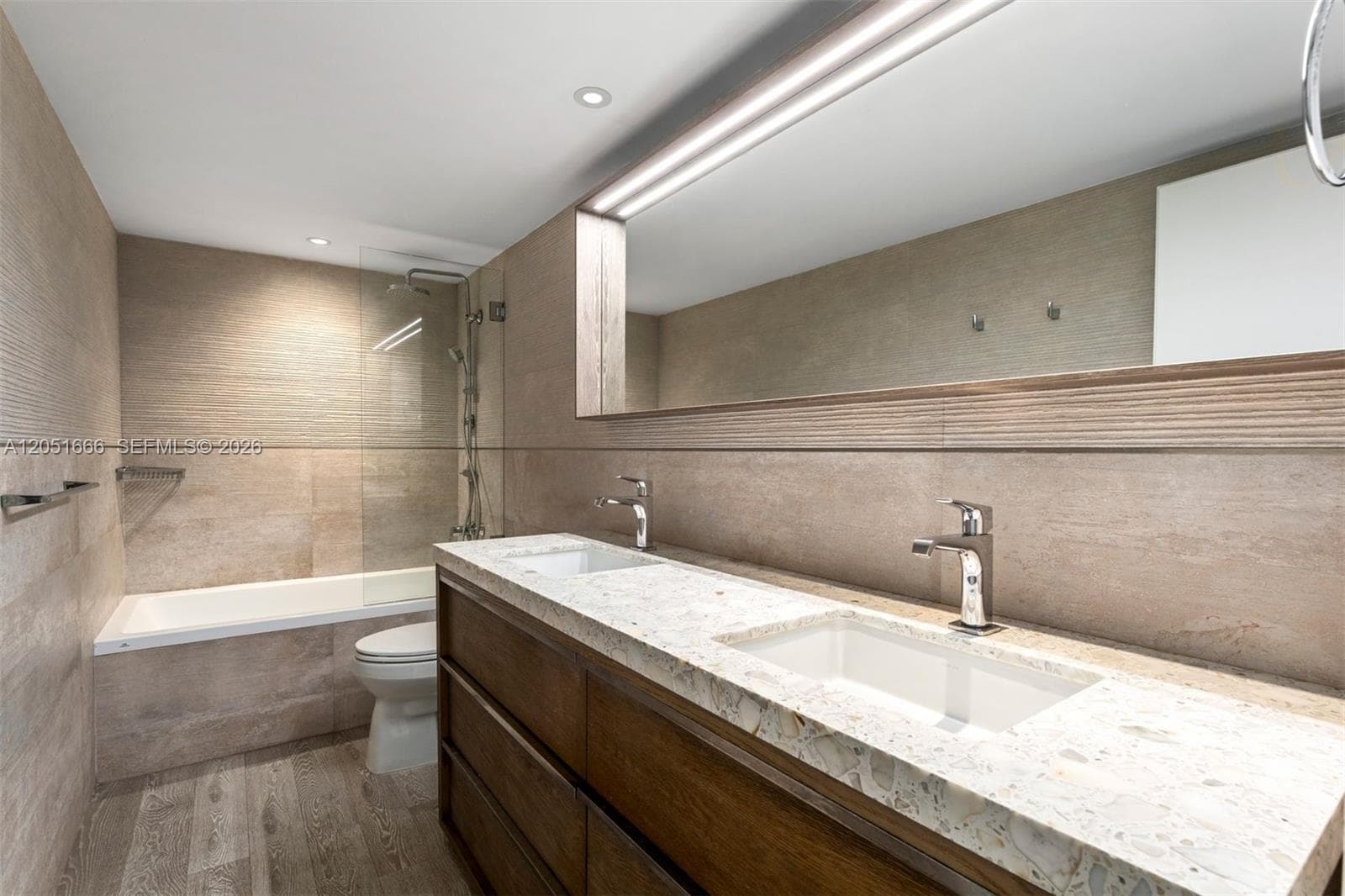 Commodore Club South · #801 in Key Biscayne - Photo 21