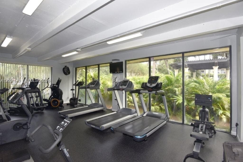 WISPERWOOD VILLAGE CONDO · #219C in Miami - Photo 3