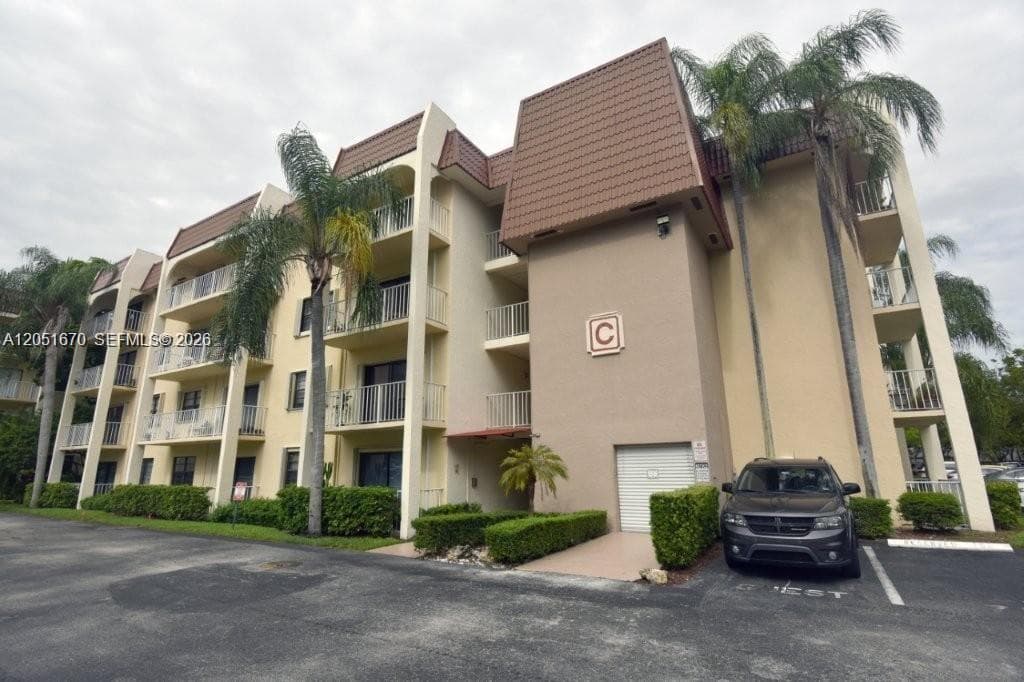 WISPERWOOD VILLAGE CONDO · #219C in Miami - Photo 10