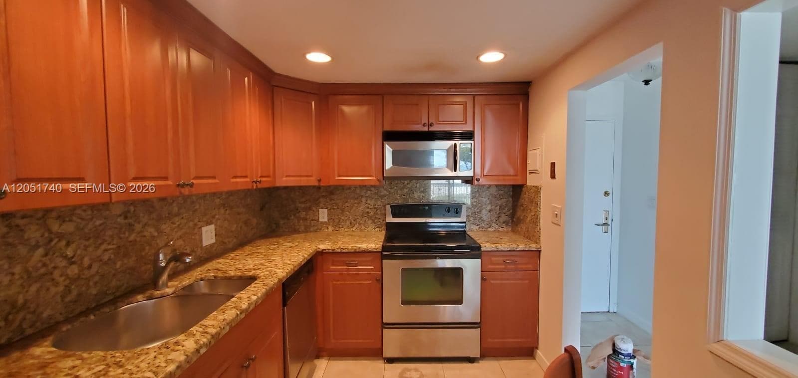 BRICKELL BISCAYNE CONDO · #2K in Miami - Photo 8