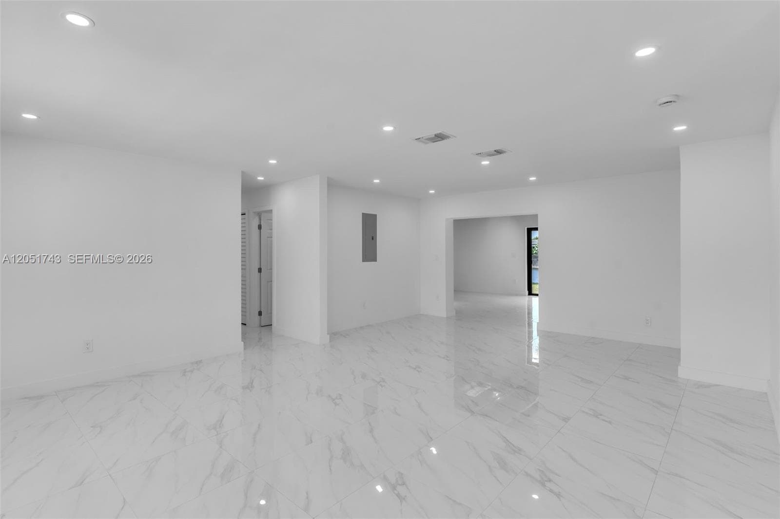 12846 SW 49th Ter photo 6