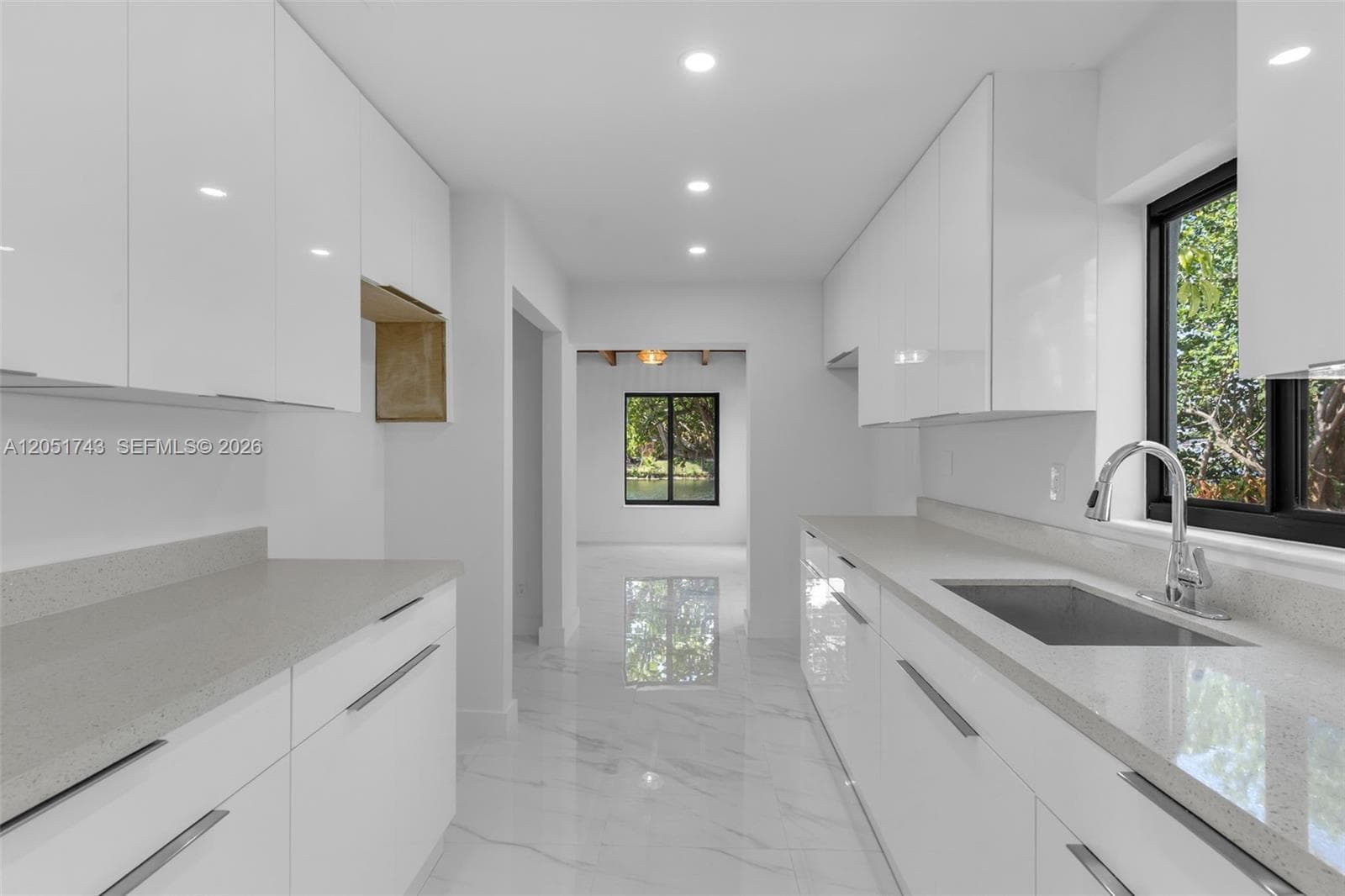 12846 SW 49th Ter photo 9