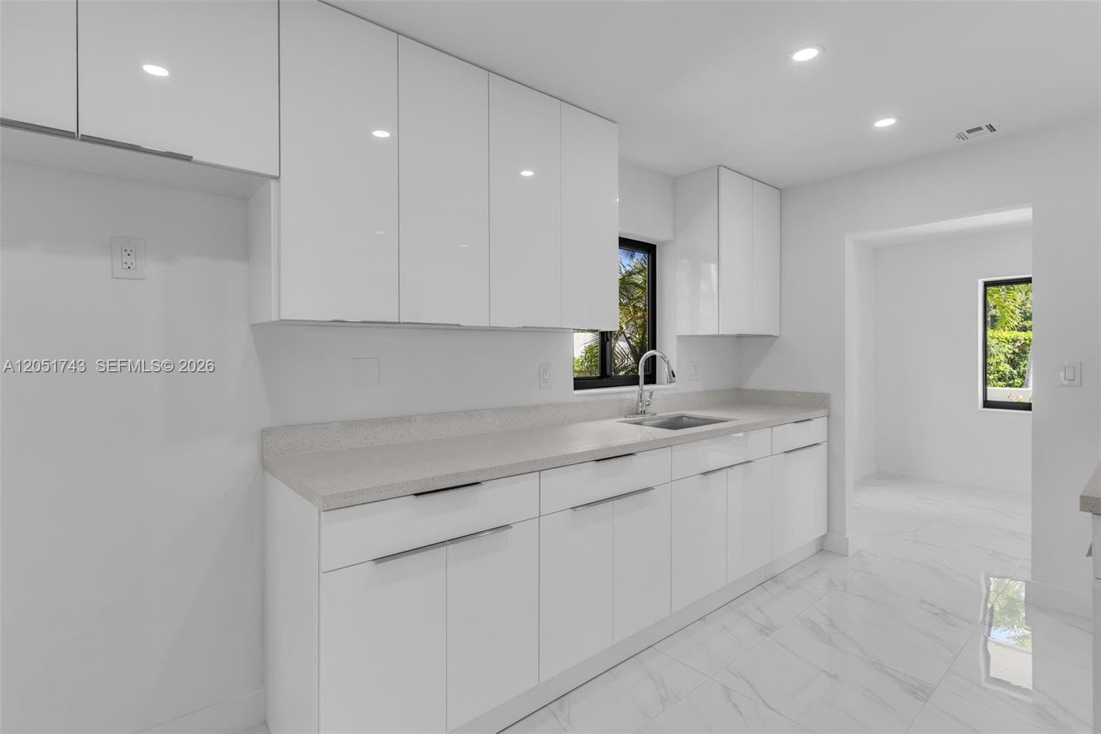 12846 SW 49th Ter photo 11