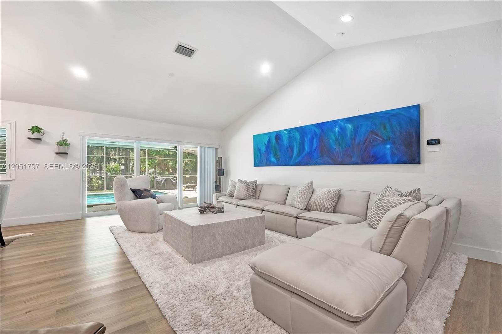 8265 SW 176th Ter photo 6