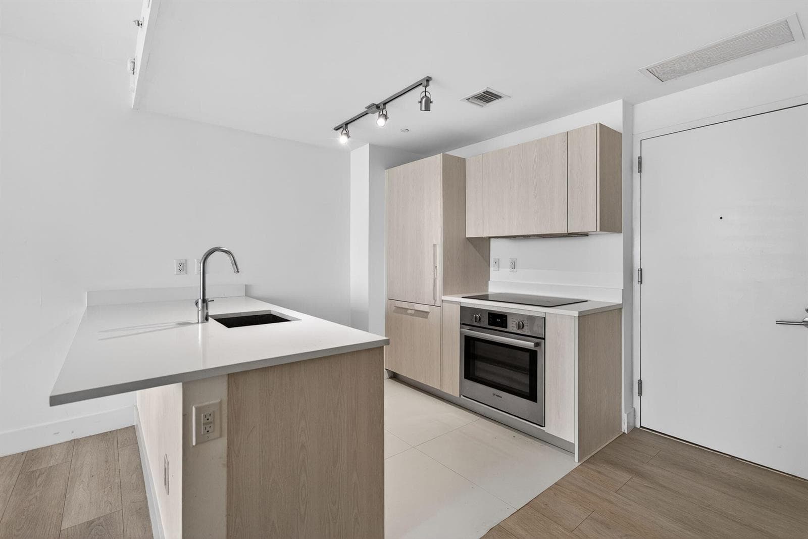 8-web-or-mls-501 NE 31st St unit 3305_HD