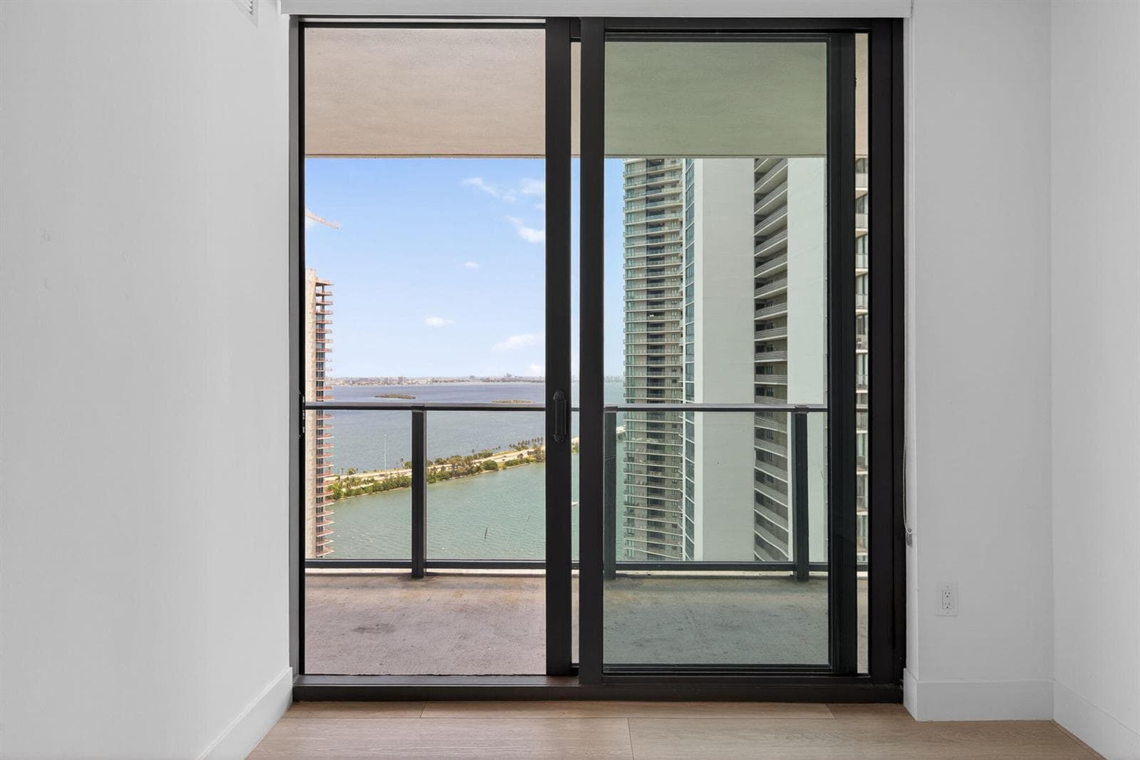 14-web-or-mls-501 NE 31st St unit 3305_H
