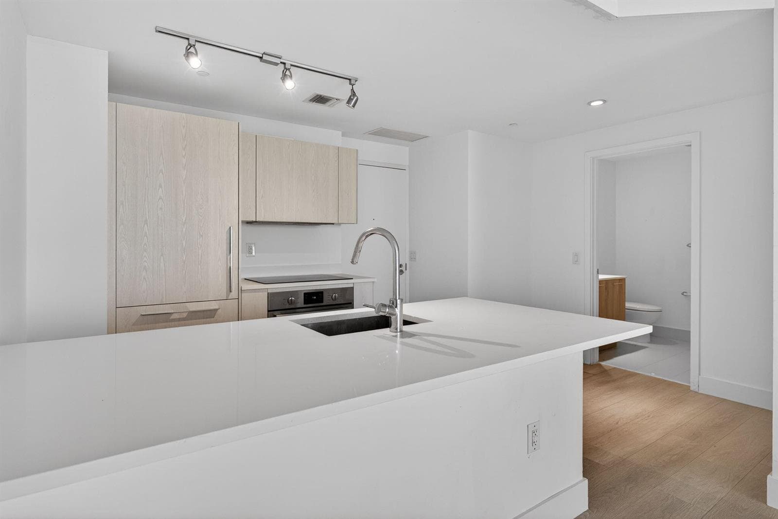 7-web-or-mls-501 NE 31st St unit 3305_HD