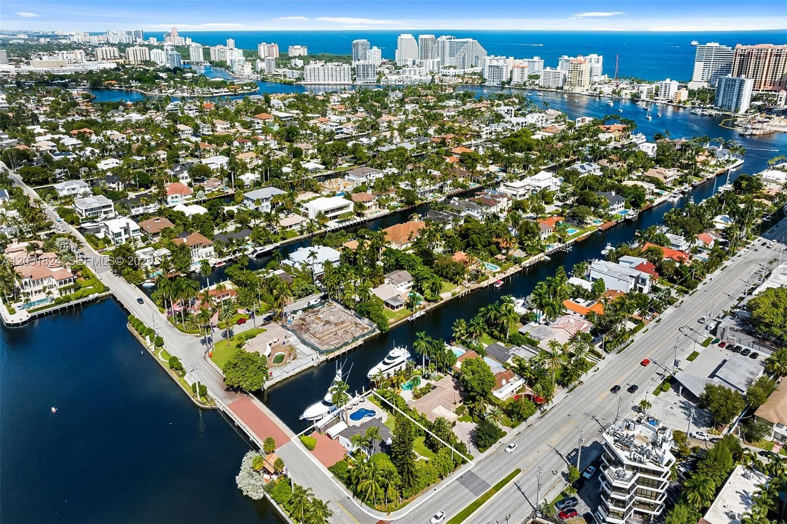 2301 E Las Olas Blvd photo 63