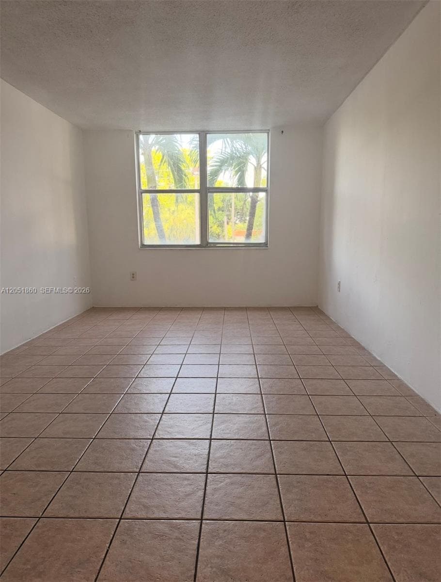 BAYVIEW PALMS CONDO · #239 in North Miami - Photo 16