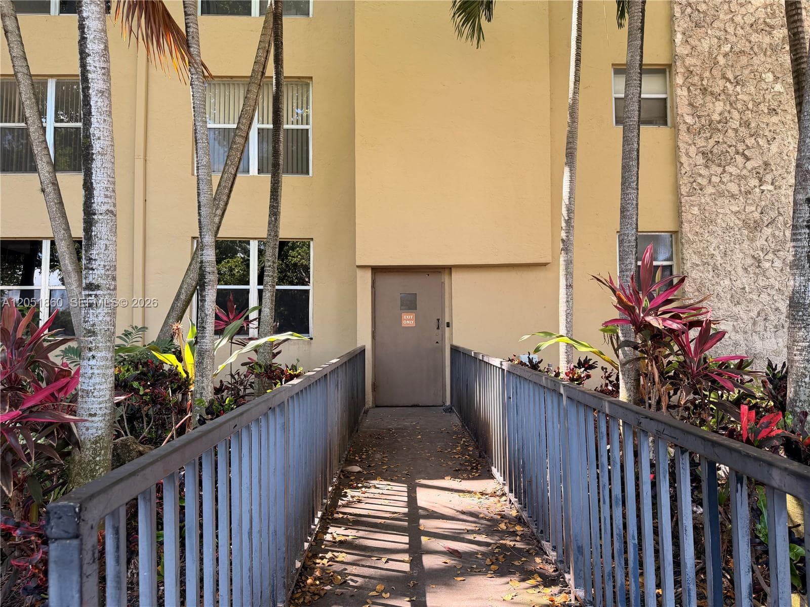 BAYVIEW PALMS CONDO · #239 in North Miami - Photo 22