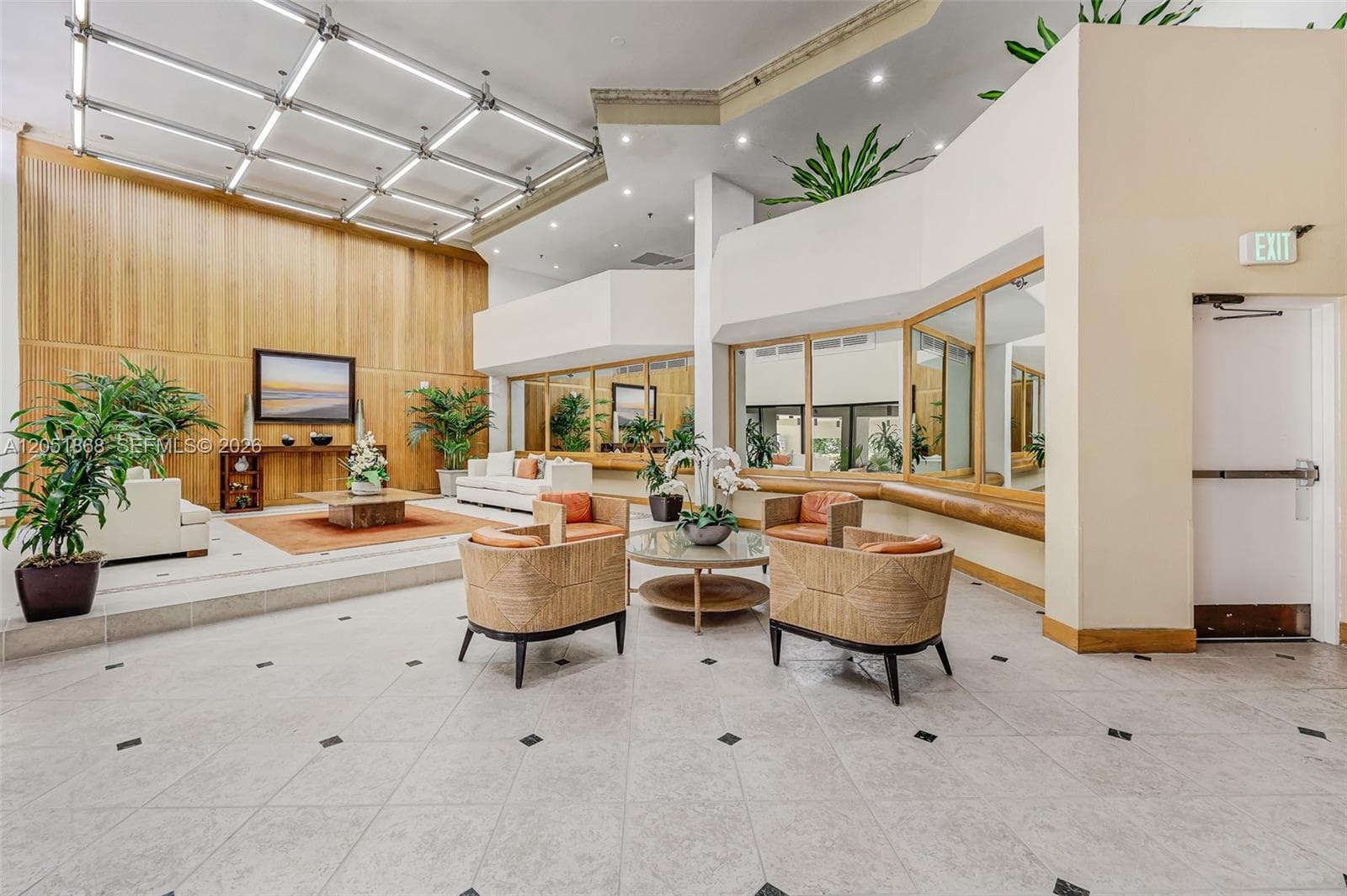 OCEAN LANE PLAZA · #305 in Key Biscayne - Photo 3