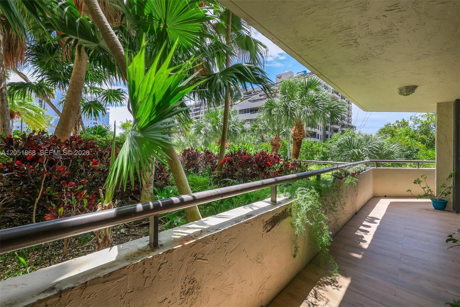 OCEAN LANE PLAZA · #305 in Key Biscayne - Photo 34