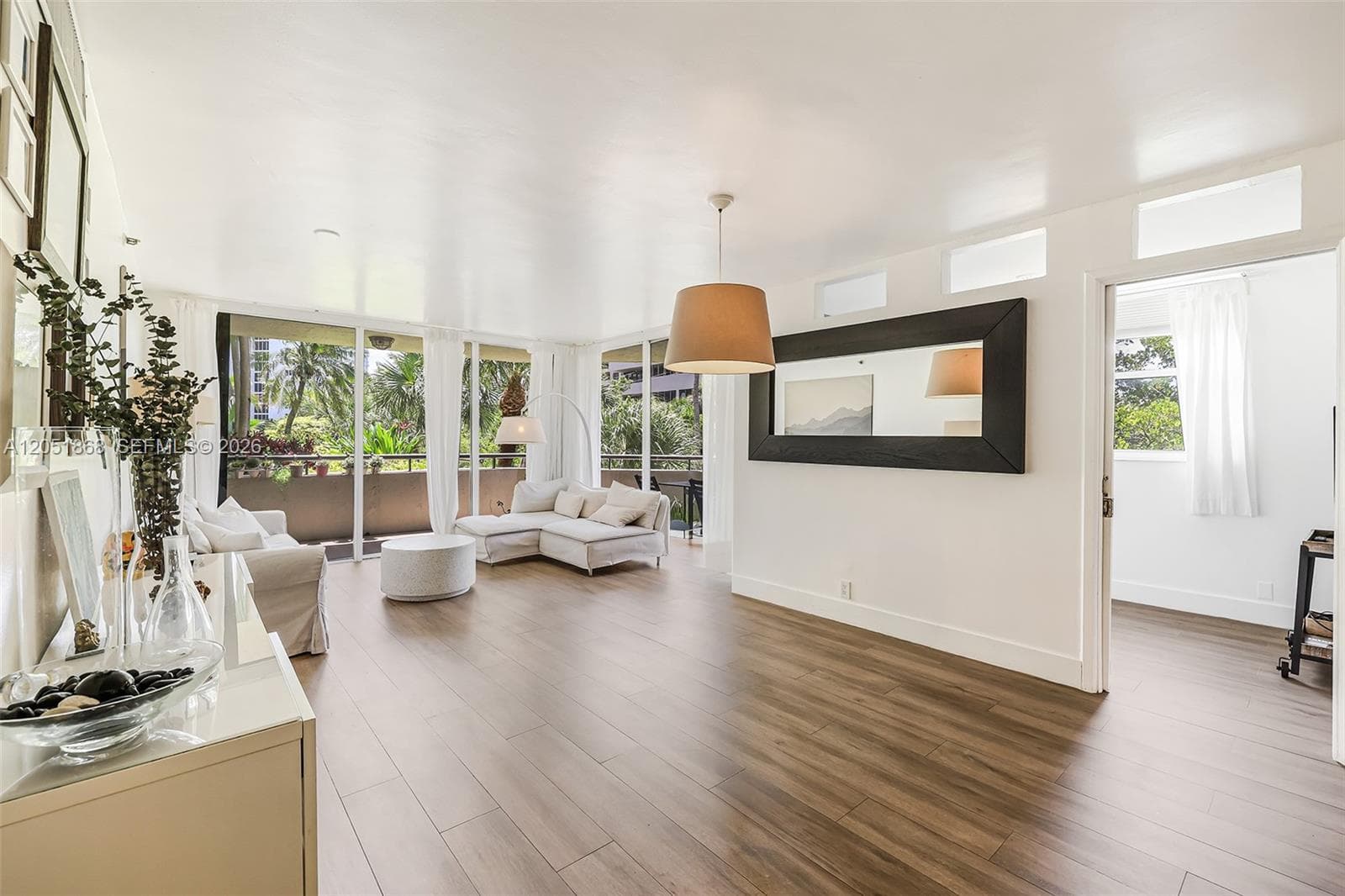 OCEAN LANE PLAZA · #305 in Key Biscayne - Photo 4