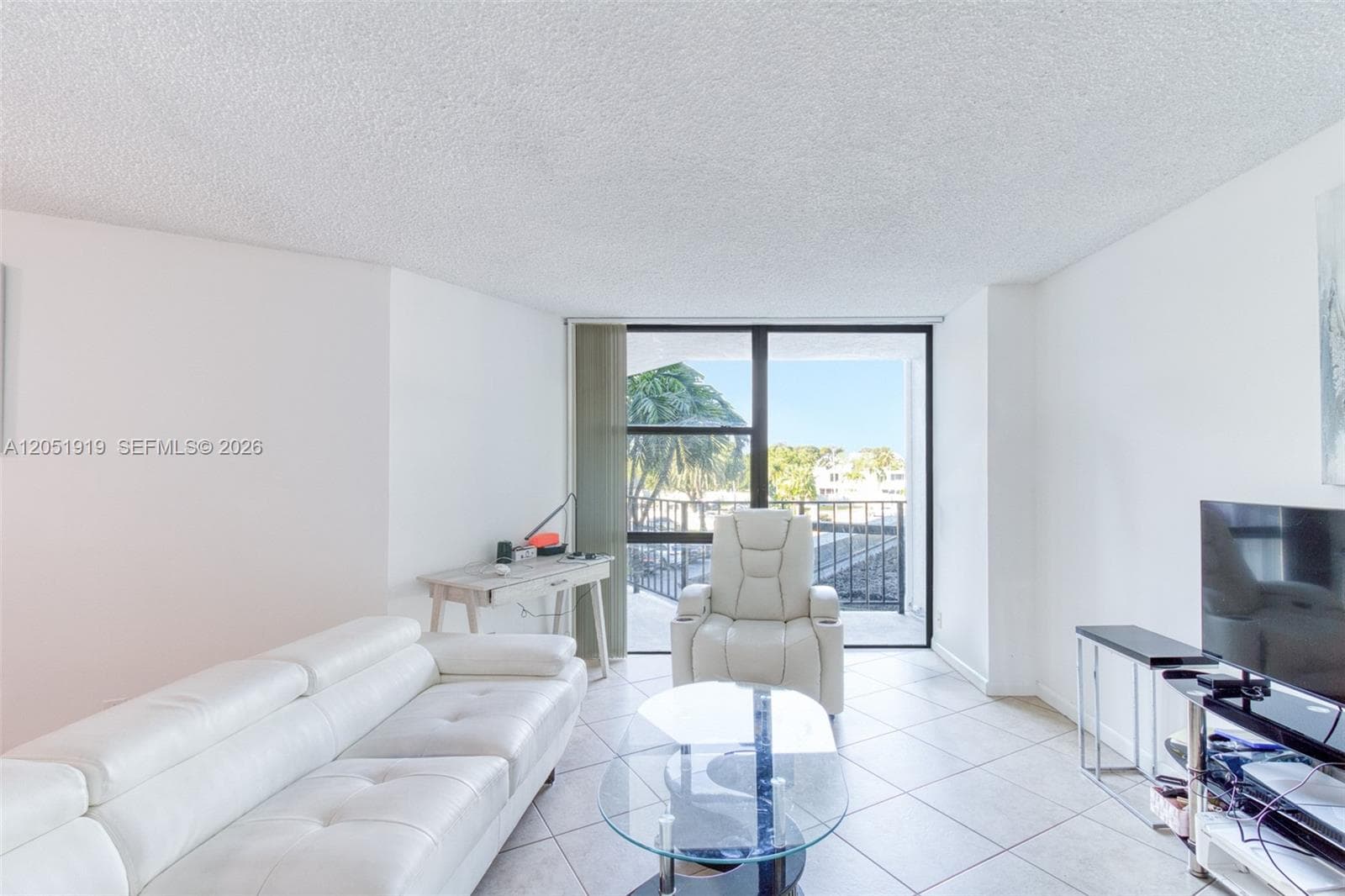 OCEANVIEW PARK CONDO · #311 in Hallandale Beach - Photo 3
