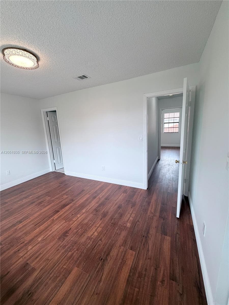BANYAN TREE CONDO #9 · #107 in Miami - Photo 17