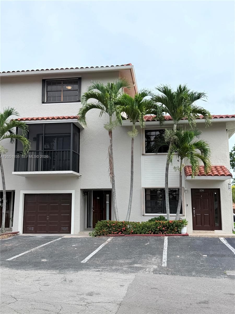 BANYAN TREE CONDO #9 · #107 in Miami - Photo 26