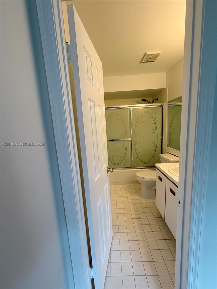 BANYAN TREE CONDO #9 · #107 in Miami - Photo 14