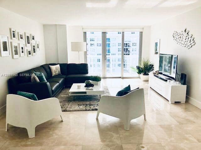 ARLEN BEACH CONDO · #1415 in Miami Beach - Photo 3