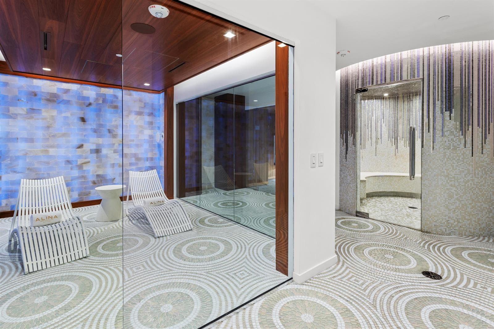 SPA_SALT + STEAMROOM