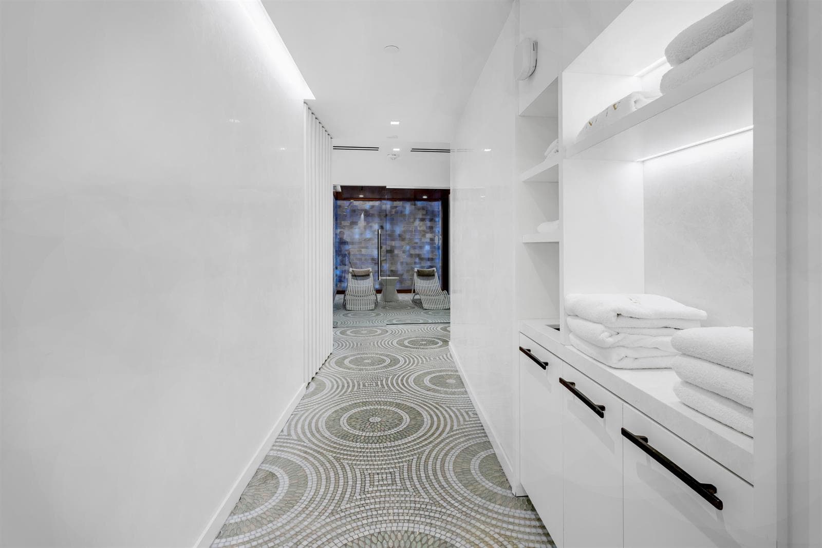 SPA LOUNGE