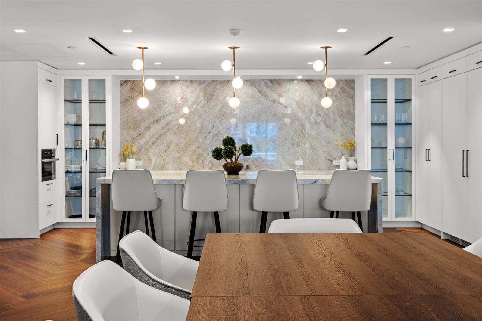 PRIVATE DINING