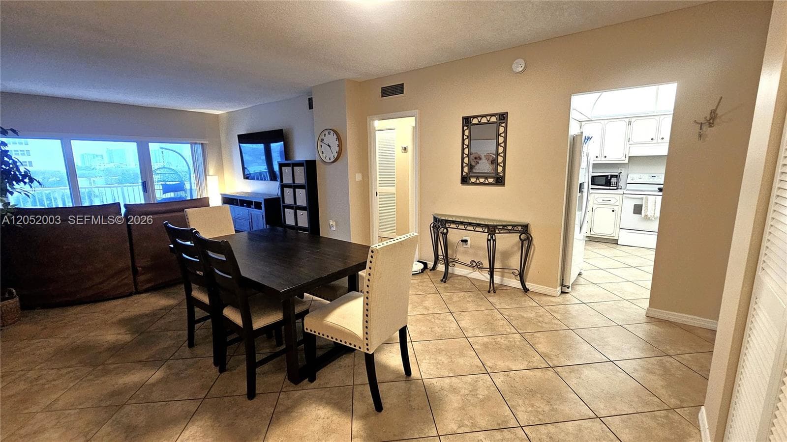 HEMISPHERES CONDO · #4L in Hallandale Beach - Photo 5