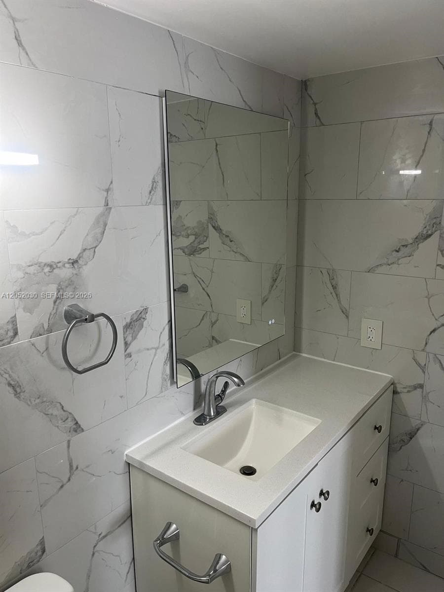 FLAMENCO CONDO TOWER I · #902 in Aventura - Photo 15