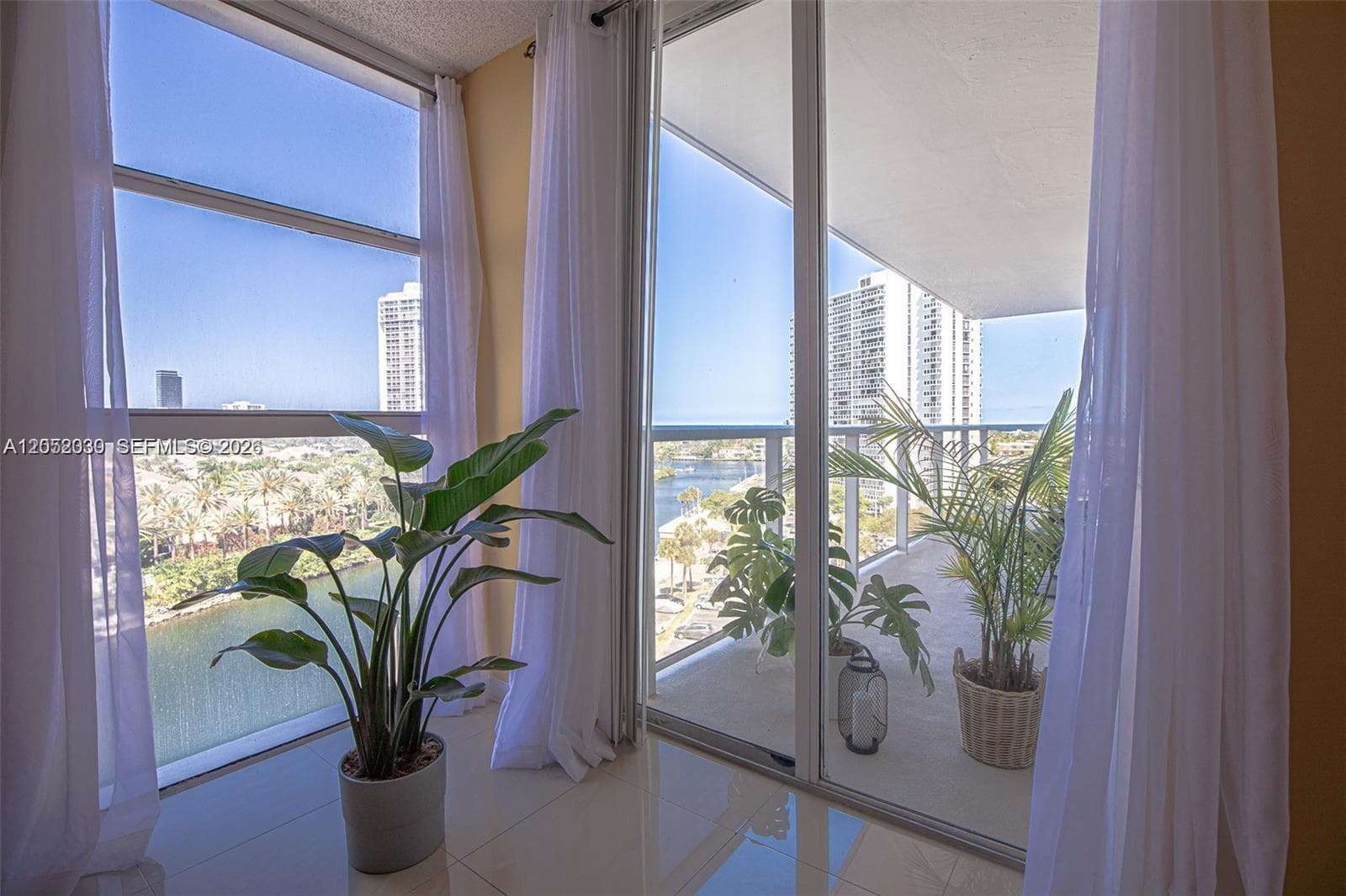 FLAMENCO CONDO TOWER I · #902 in Aventura - Photo 11
