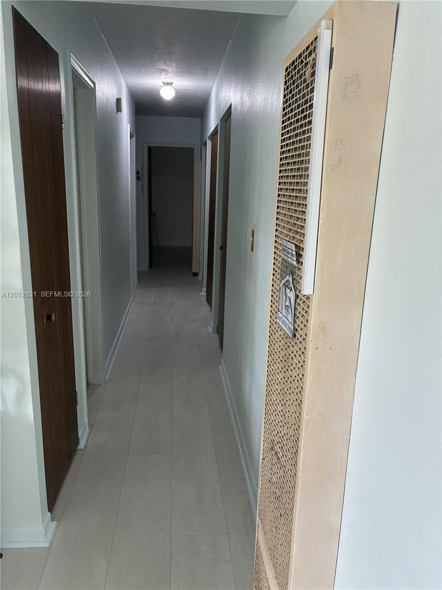 19120 Bel Aire Dr photo 6