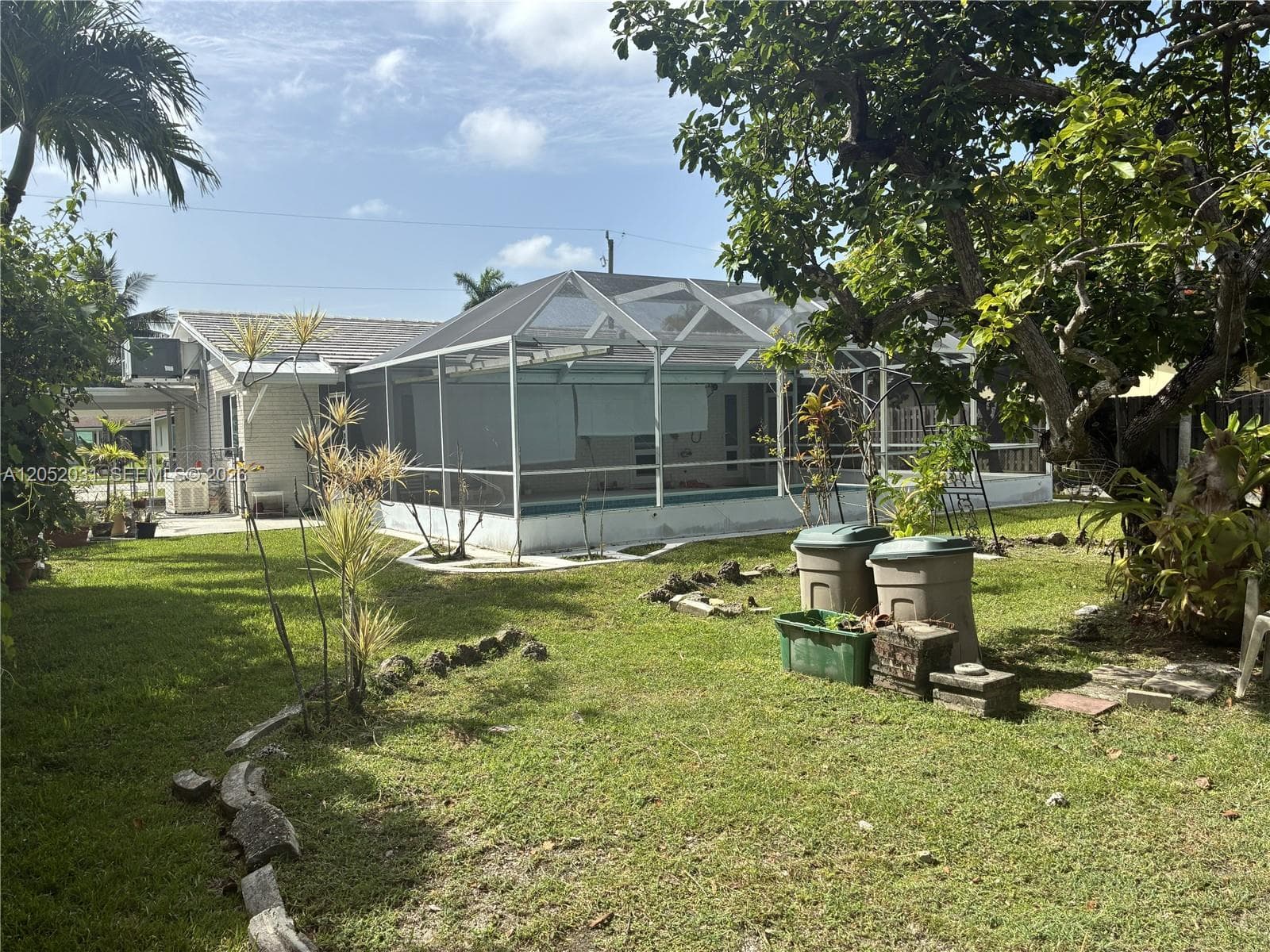 19120 Bel Aire Dr photo 24