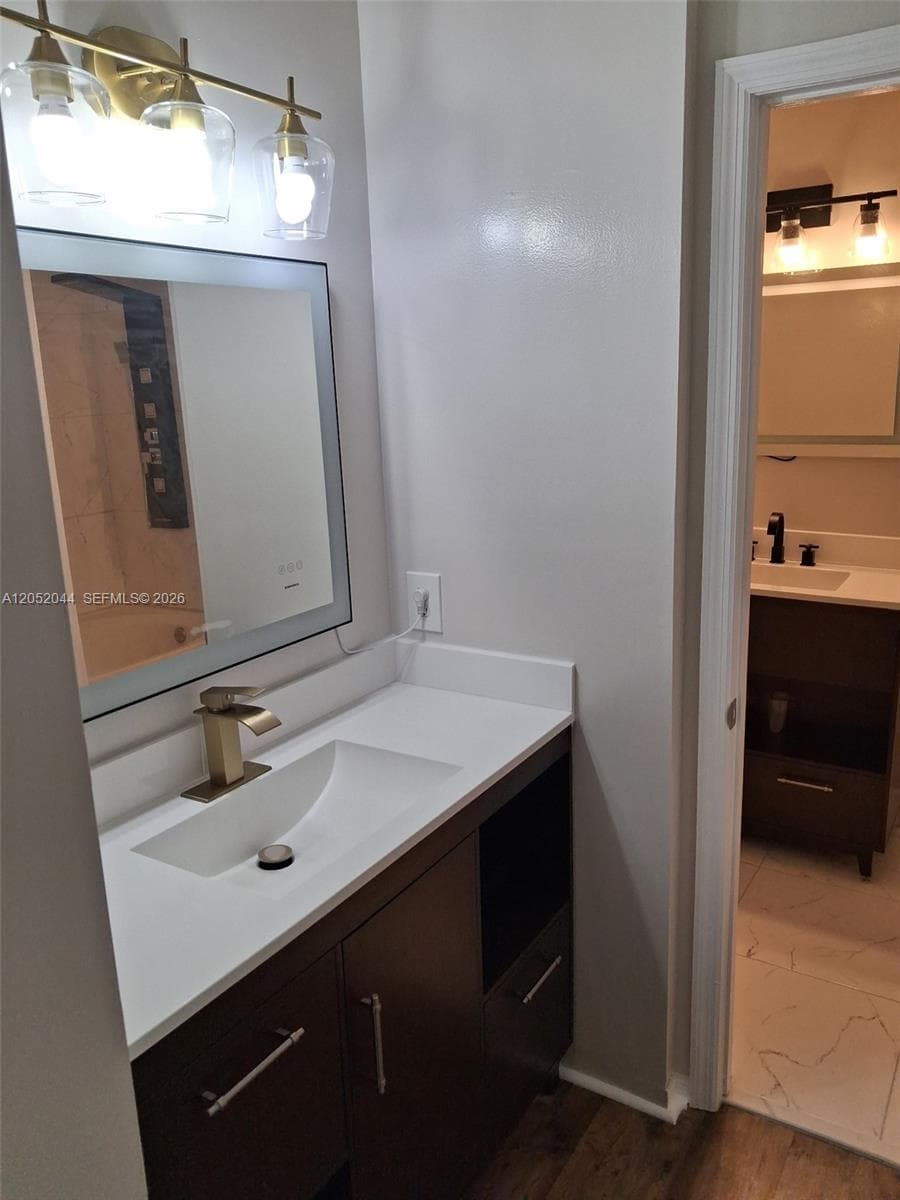 7245 NW 173rd Dr #2502 photo 5