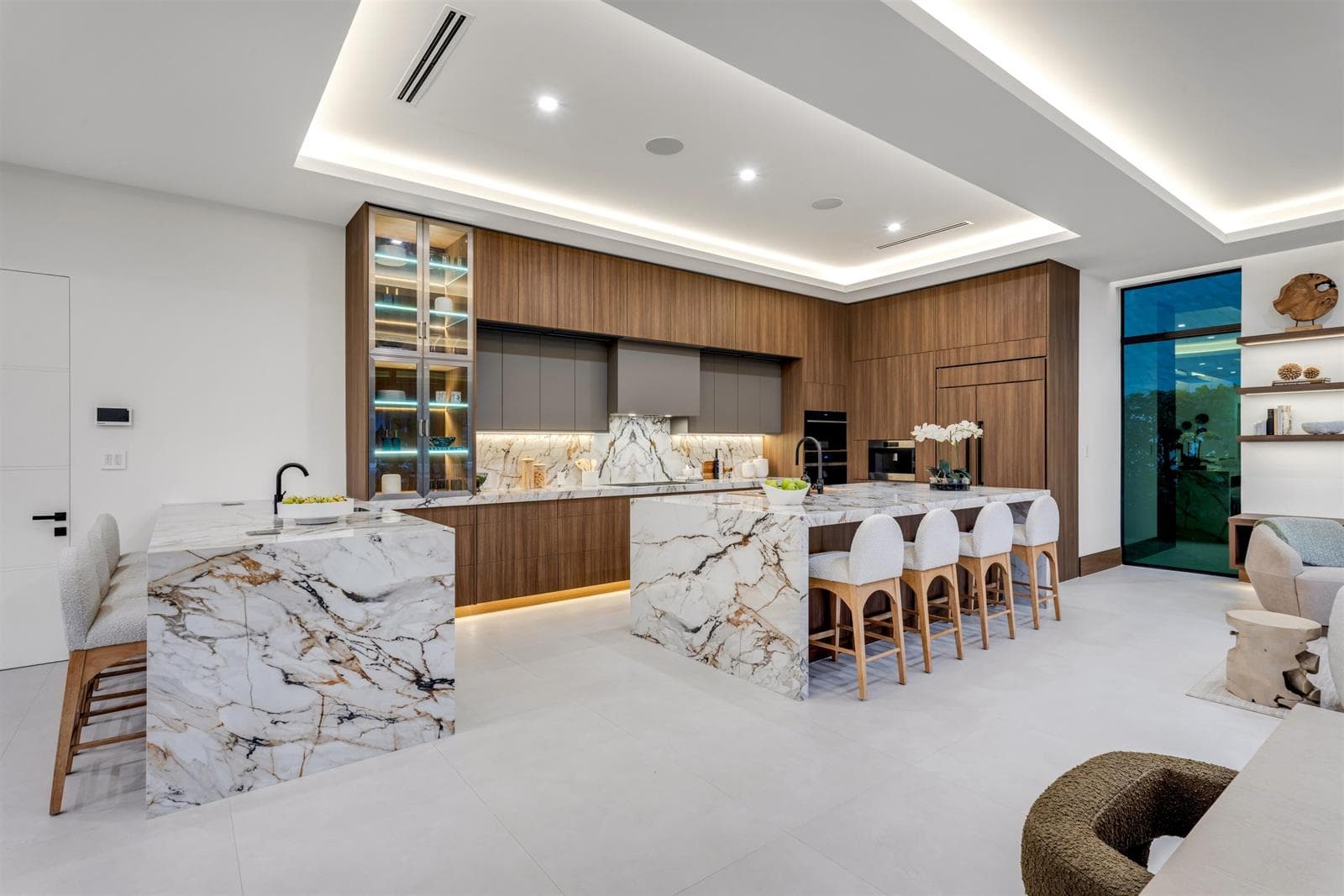 KITCHEN_ANGLE
