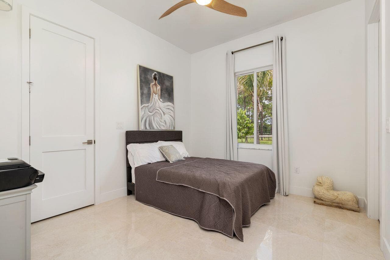 Second Guest Bedroom In Main House