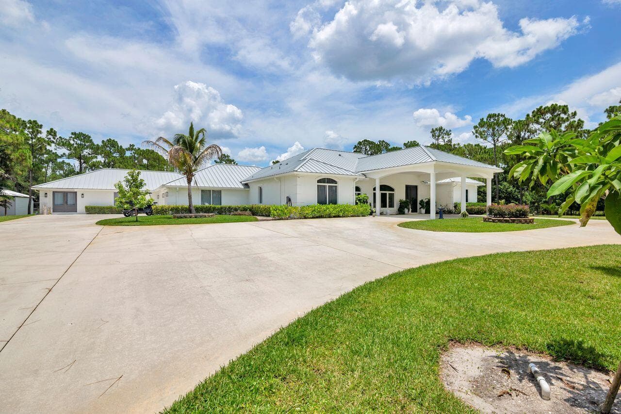 Circular Paved Driveway