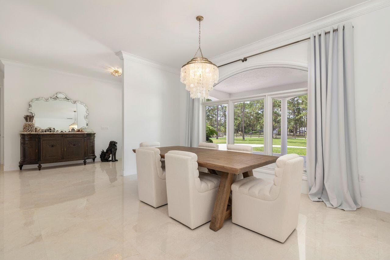 Dining In Main House