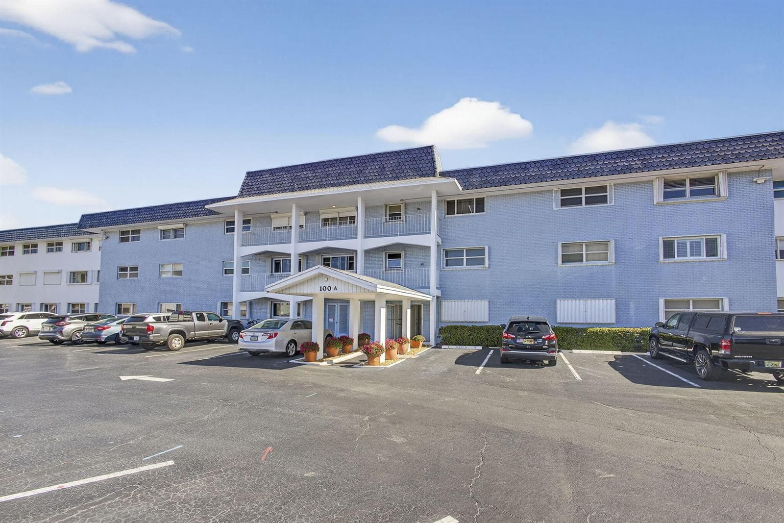 100 Shore Ct Bldg A