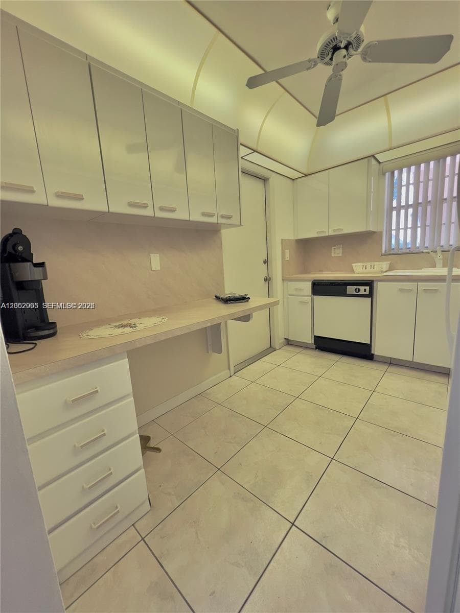 PARADISE VILLAS · #121-A in Hallandale Beach - Photo 9
